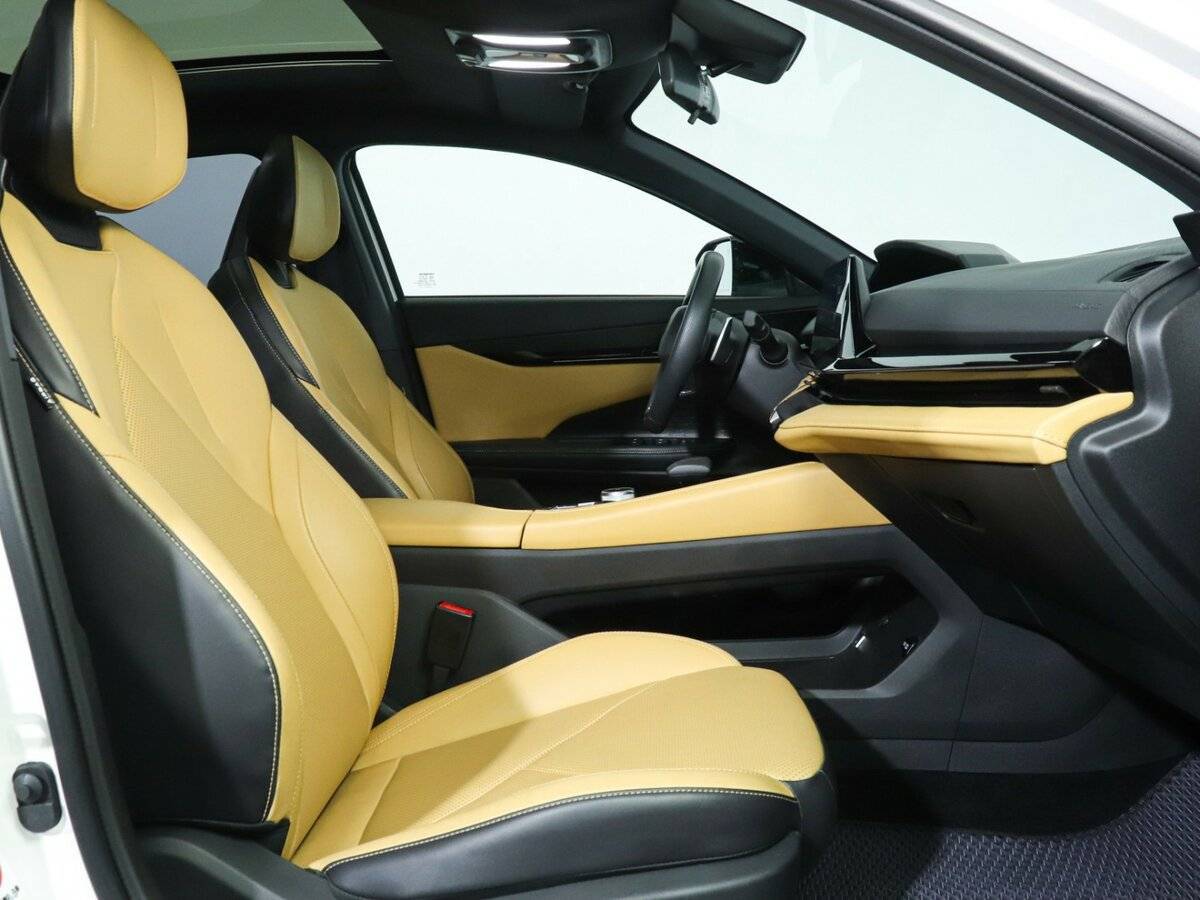 Changan UNI-V с пробегом — 2022 год. Фото: #16