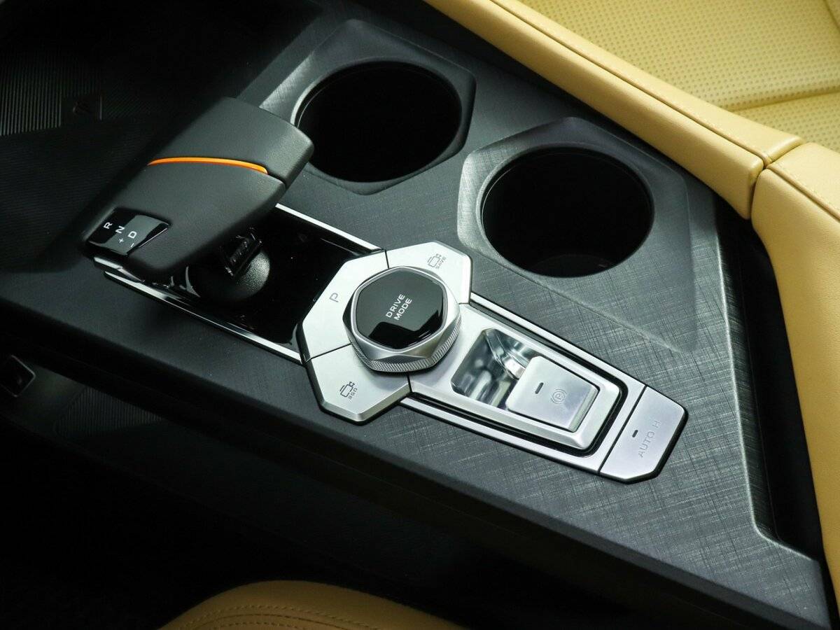 Changan UNI-V с пробегом — 2022 год. Фото: #18