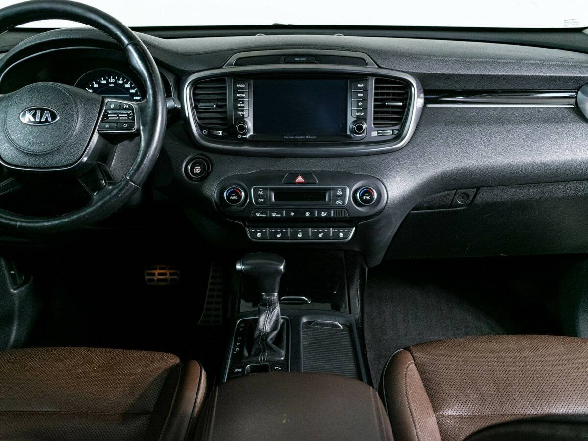 Kia Sorento с пробегом — 2017 год. Фото: #8
