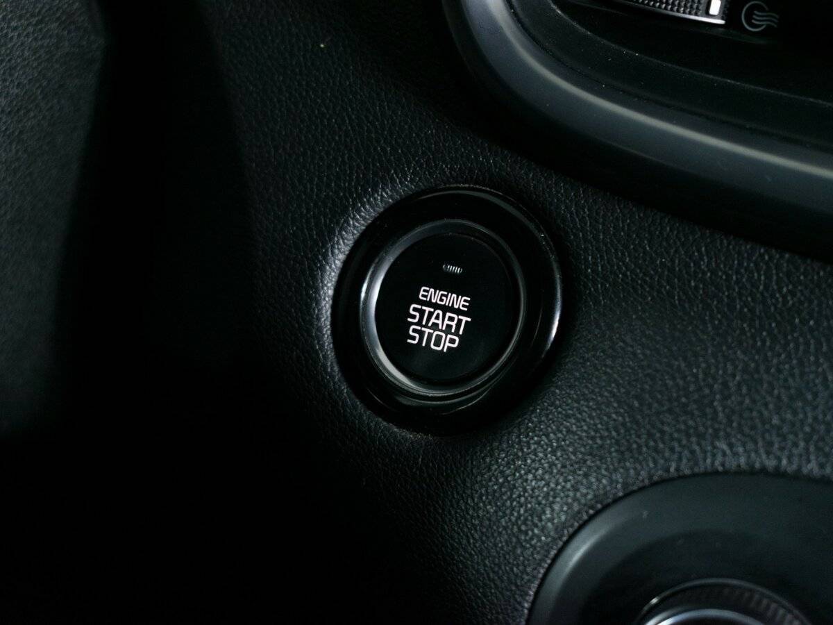 Kia Sorento с пробегом — 2017 год. Фото: #13