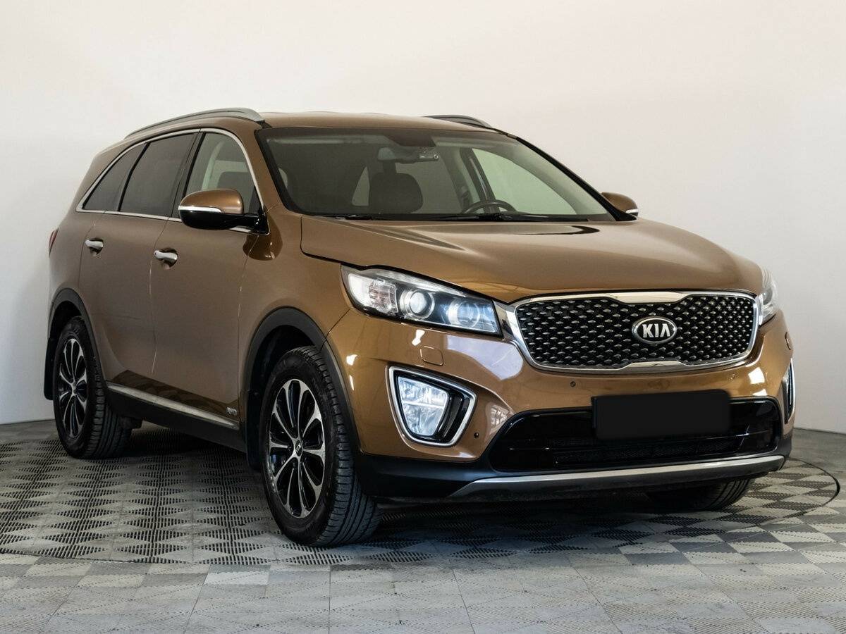 Kia Sorento с пробегом — 2015 год. Фото: #2