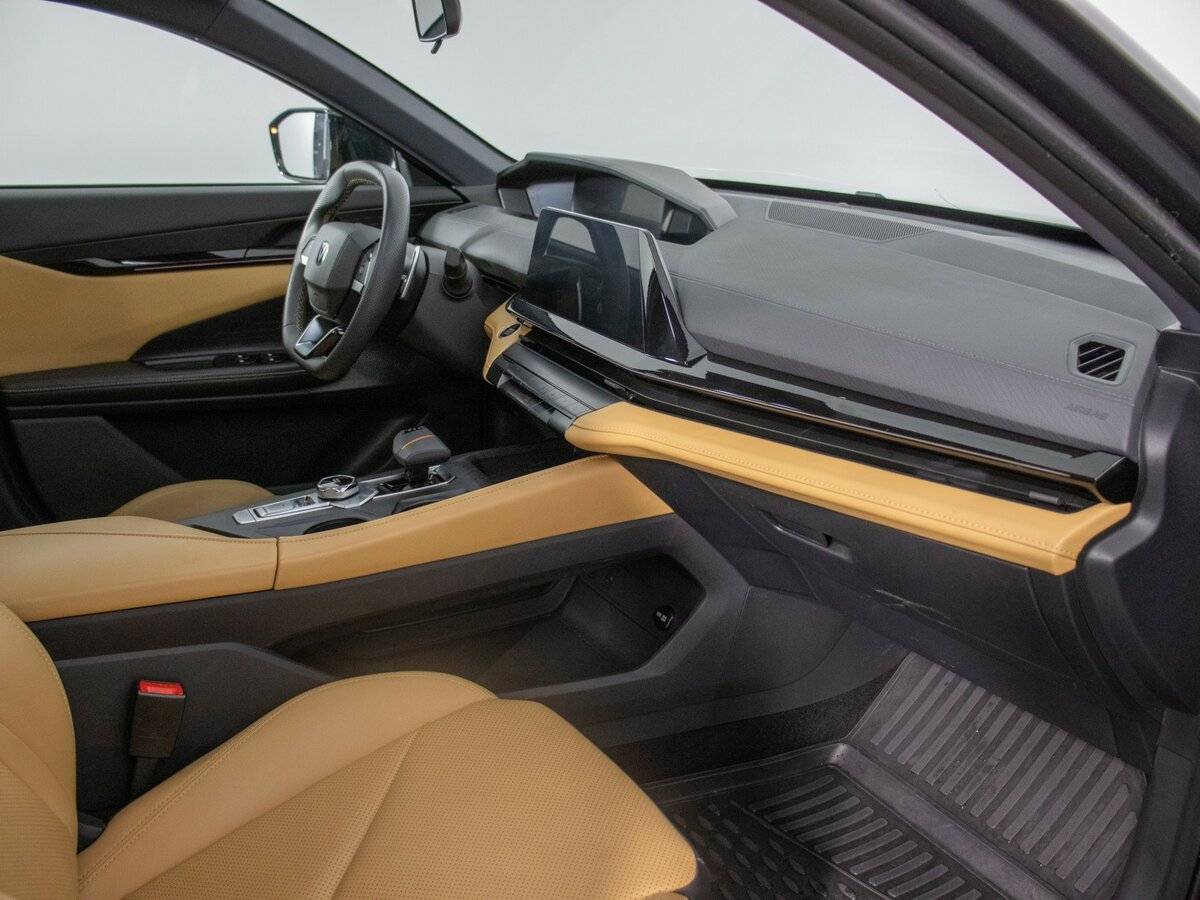 Changan UNI-V с пробегом — 2023 год. Фото: #8