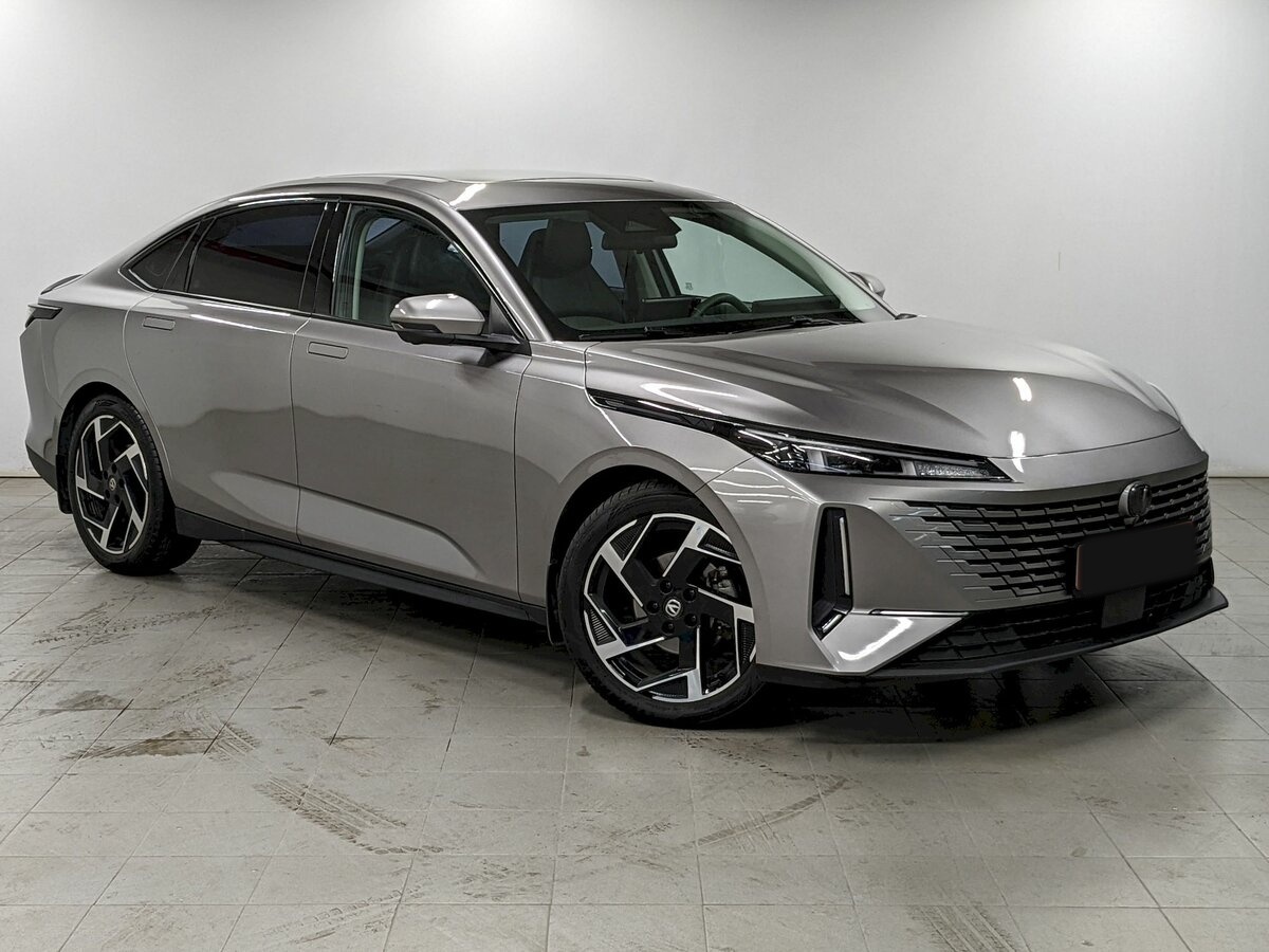 Changan Lamore с пробегом — 2023 год. Фото: #2