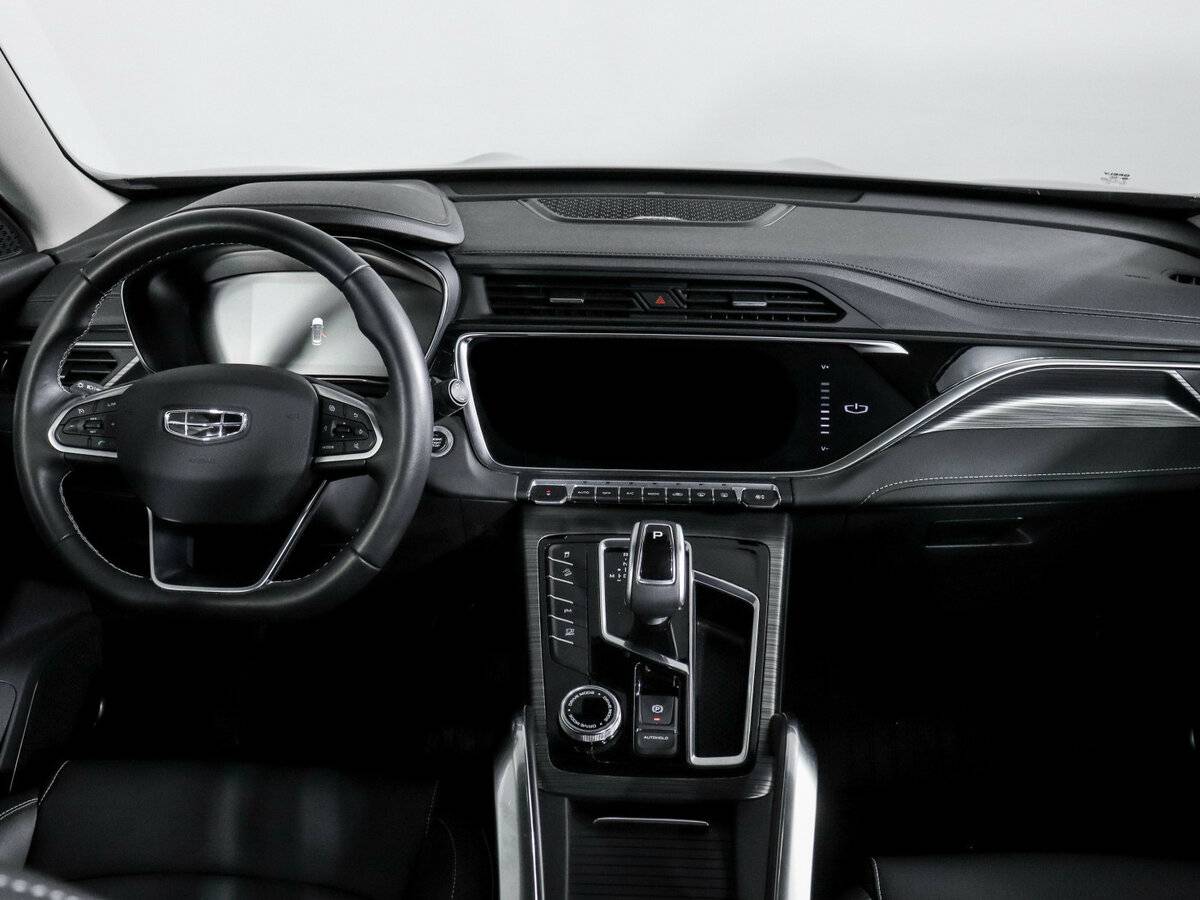 Geely Atlas Pro с пробегом — 2024 год. Фото: #9