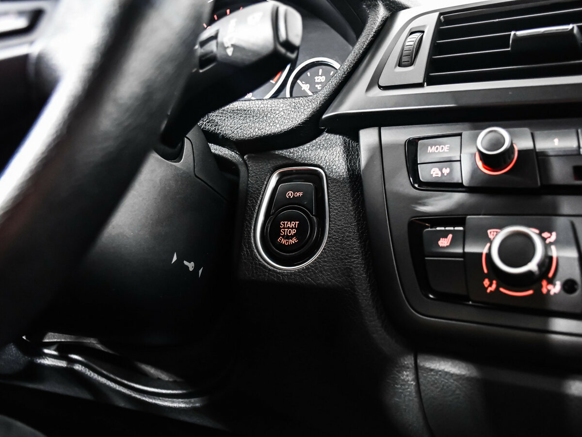 BMW 3 серии с пробегом — 2013 год. Фото: #16