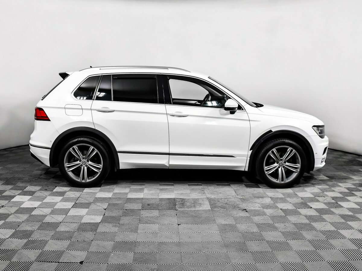 Volkswagen Tiguan с пробегом — 2017 год. Фото: #3