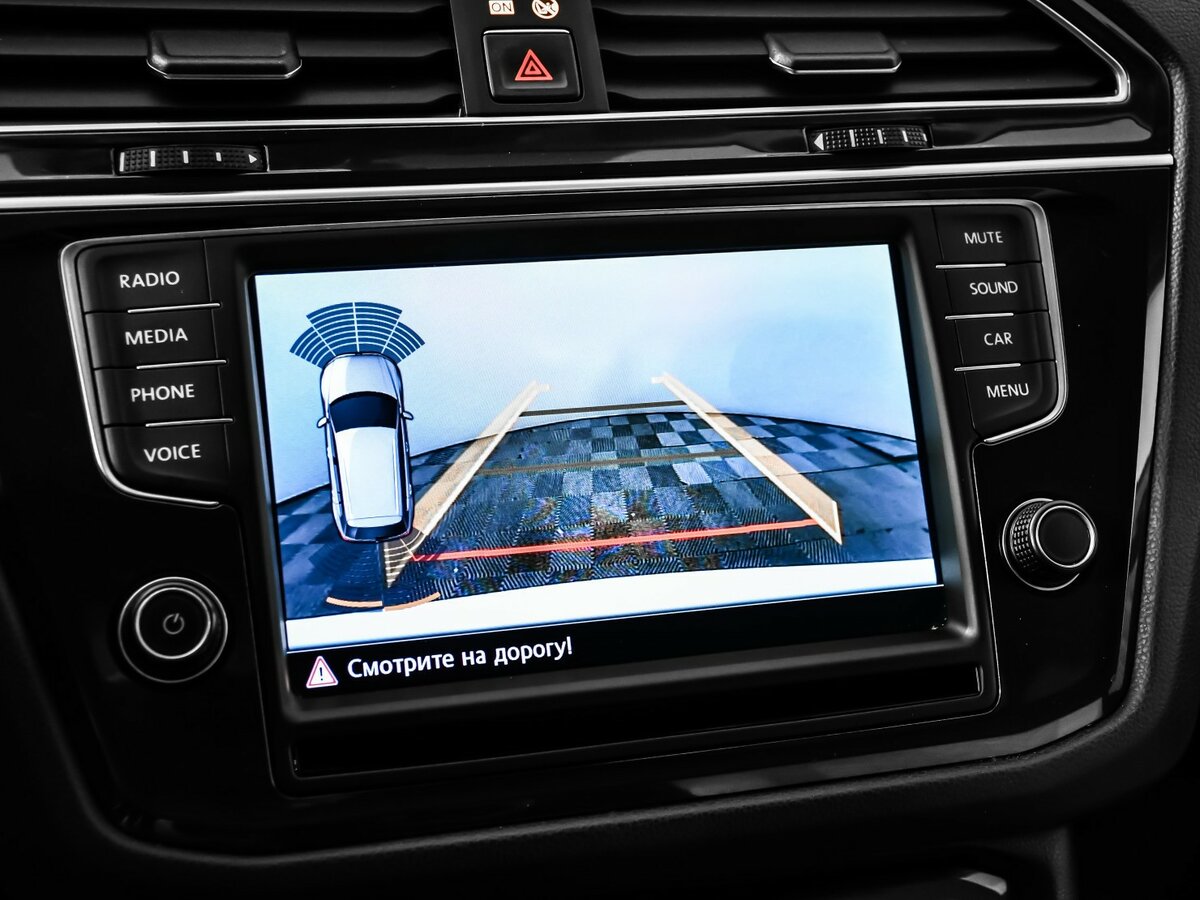 Volkswagen Tiguan с пробегом — 2017 год. Фото: #12