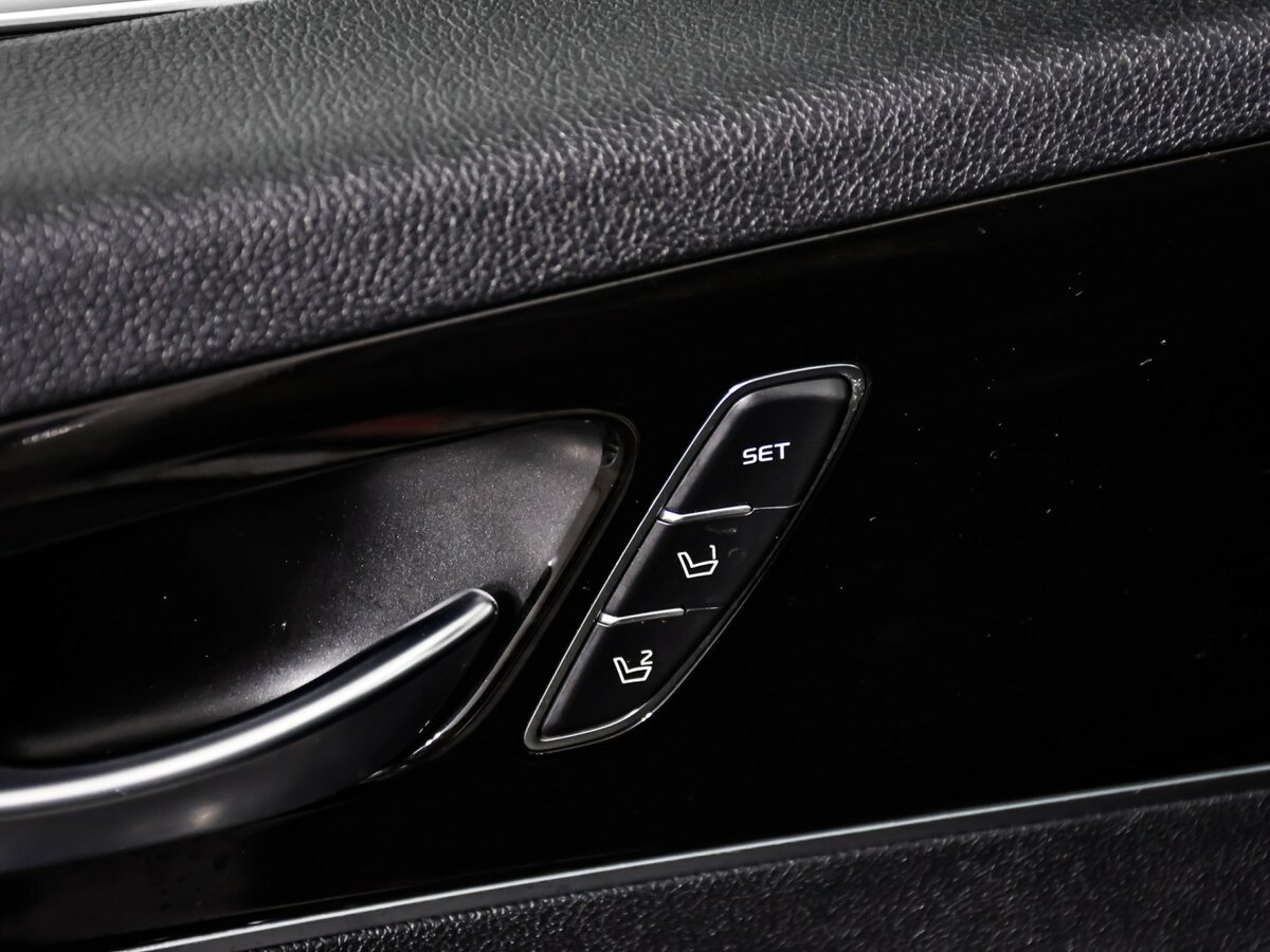 Kia Sorento с пробегом — 2018 год. Фото: #18