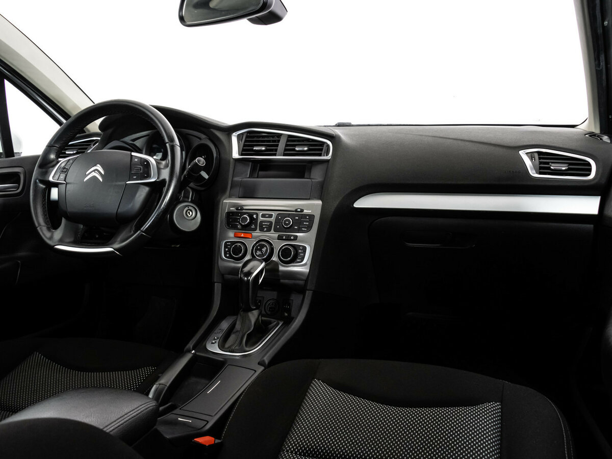 Citroen C4 с пробегом — 2018 год. Фото: #6