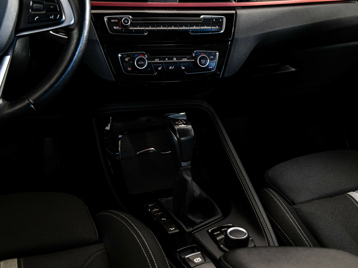 BMW X1 с пробегом — 2017 год. Фото: #9