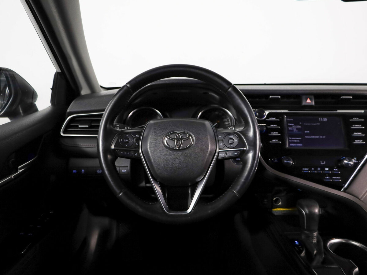Toyota Camry с пробегом — 2021 год. Фото: #7