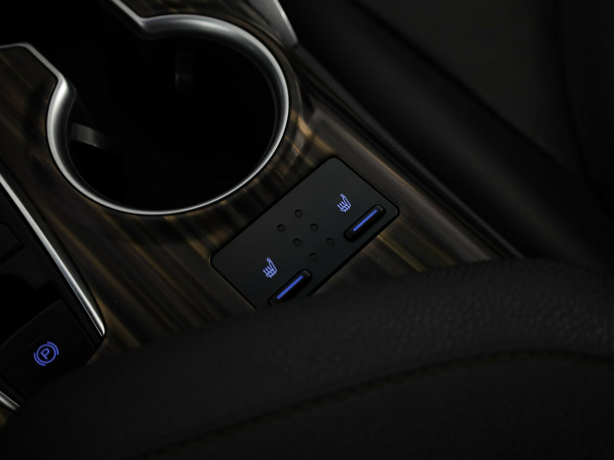 Toyota Camry с пробегом — 2021 год. Фото: #13