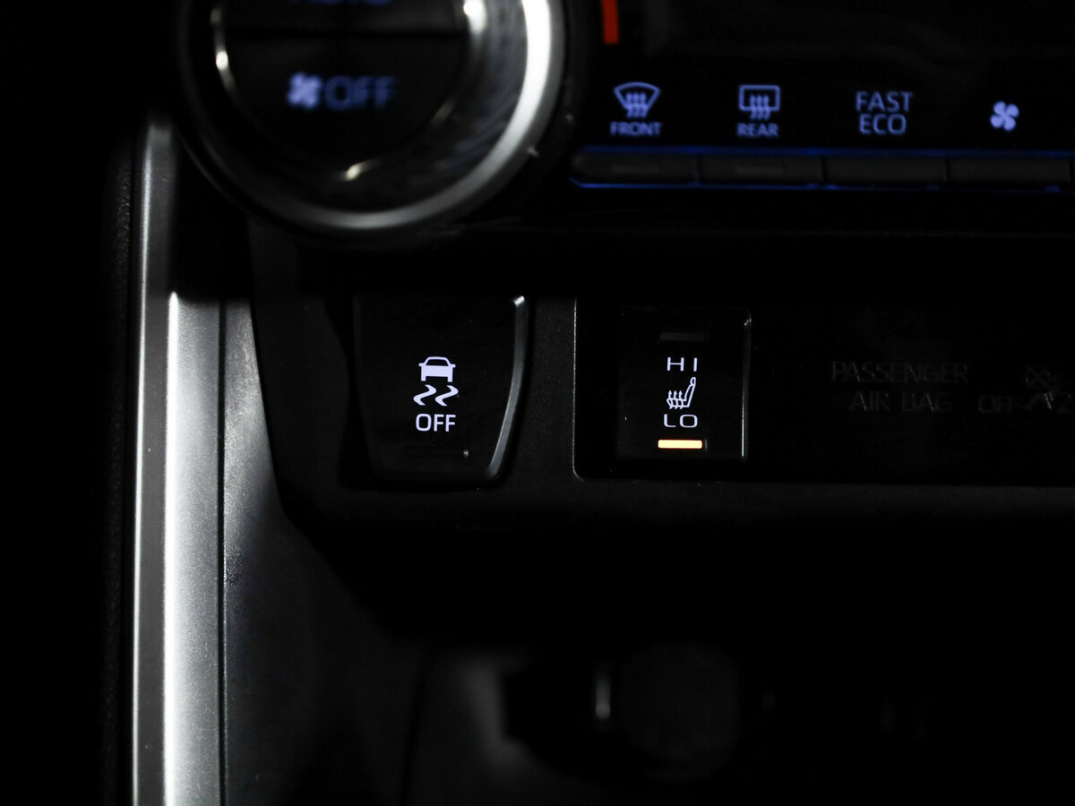 Toyota RAV4 с пробегом — 2019 год. Фото: #22