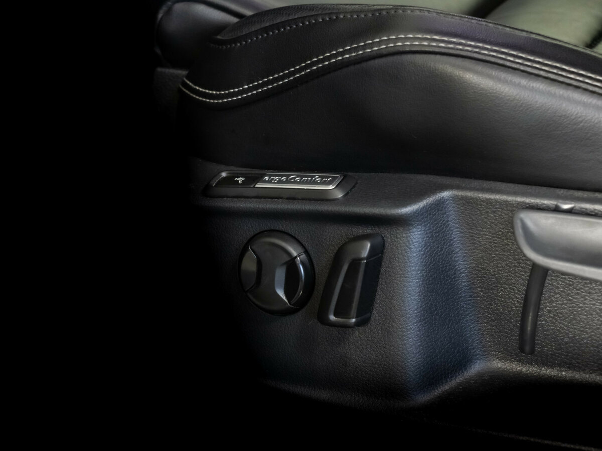 Volkswagen Passat с пробегом — 2018 год. Фото: #22