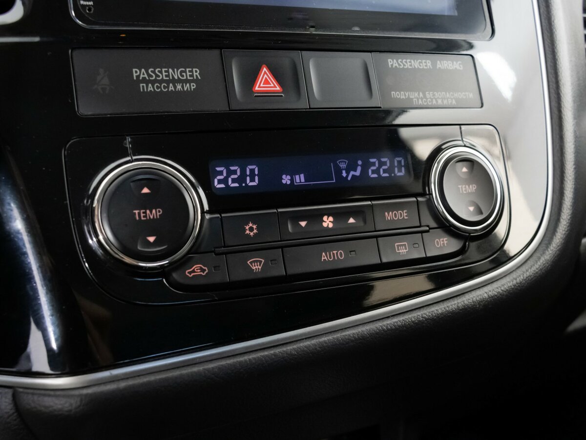 Mitsubishi Outlander с пробегом — 2017 год. Фото: #18