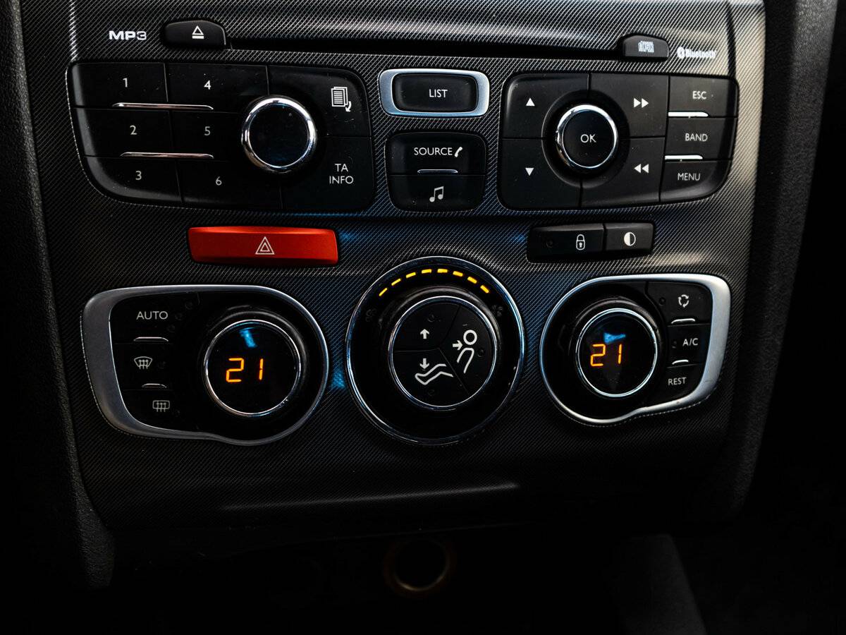 Citroen C4 с пробегом — 2012 год. Фото: #11