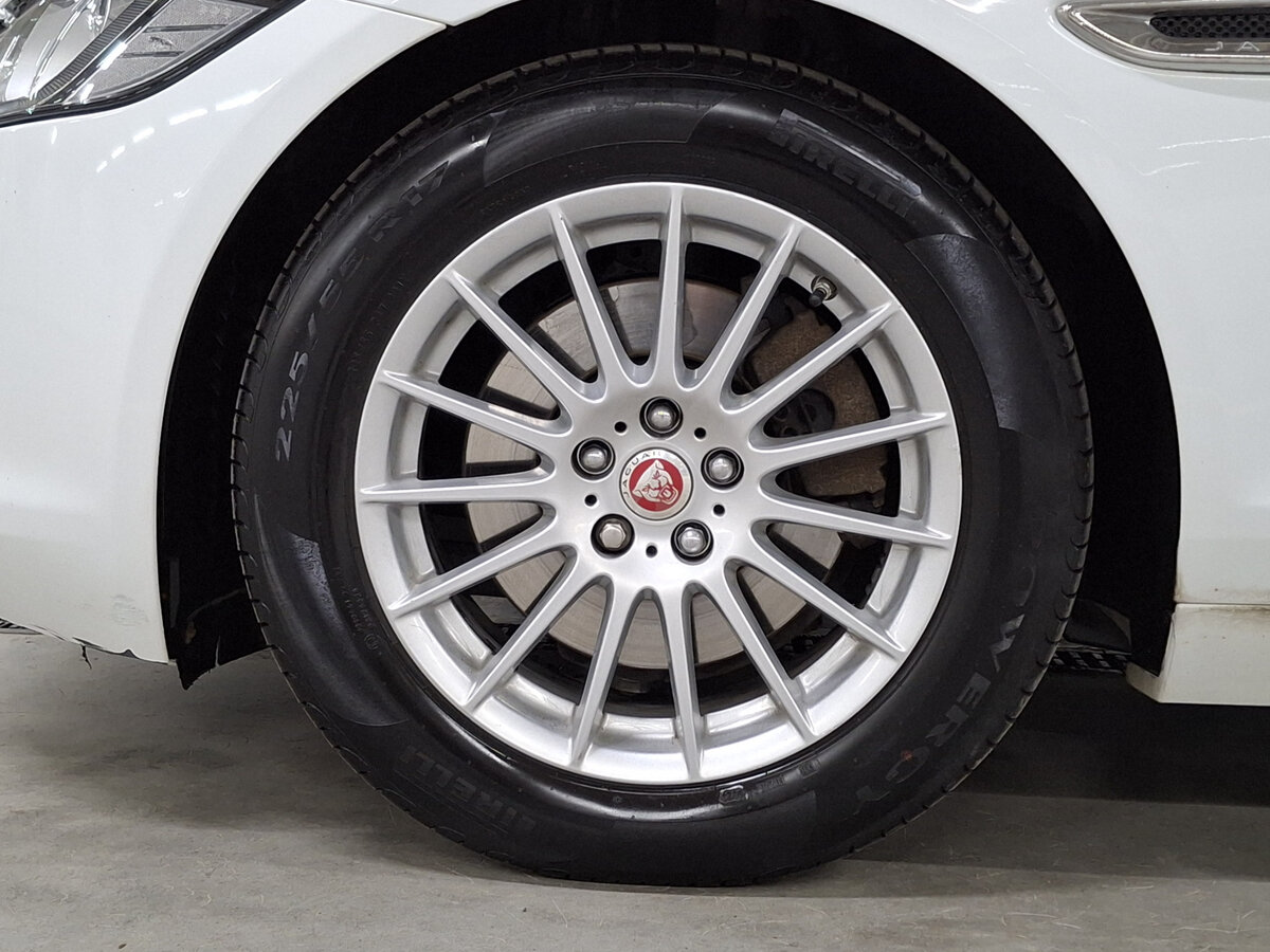 Jaguar XF с пробегом — 2016 год. Фото: #17