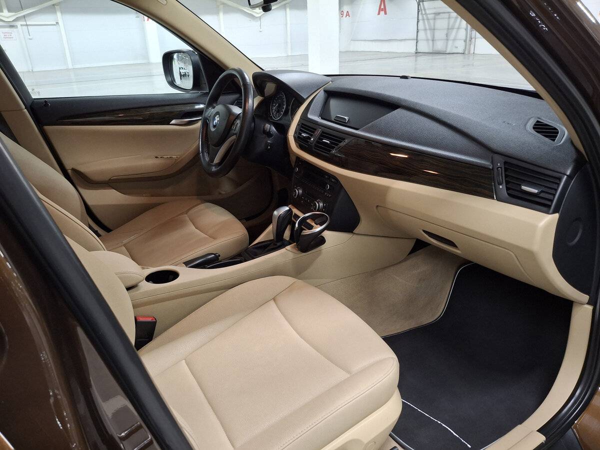 BMW X1 с пробегом — 2012 год. Фото: #10