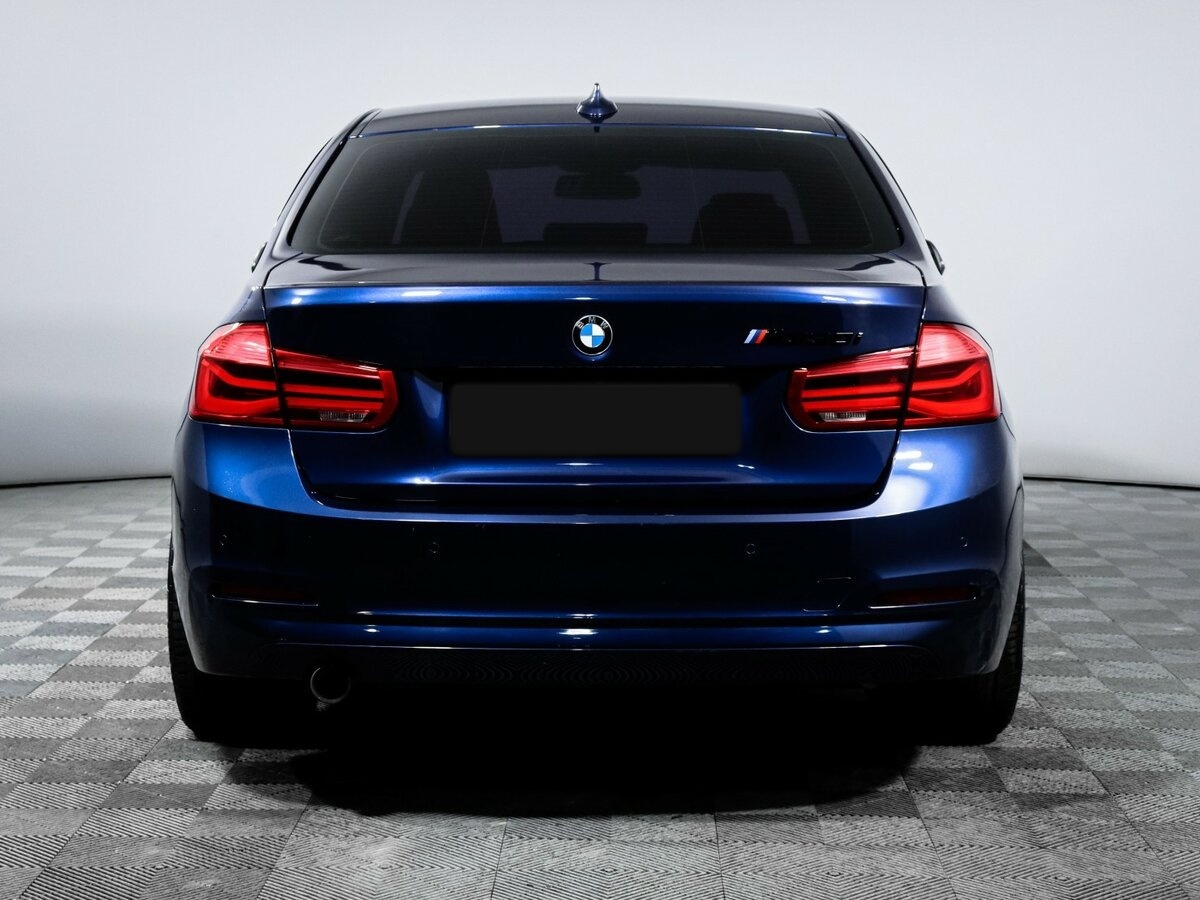 BMW 3 серии с пробегом — 2018 год. Фото: #4