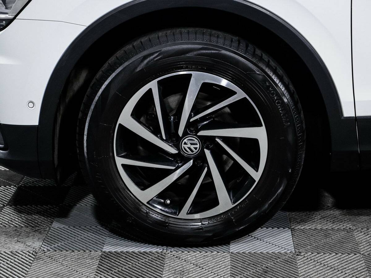 Volkswagen Tiguan с пробегом — 2018 год. Фото: #13