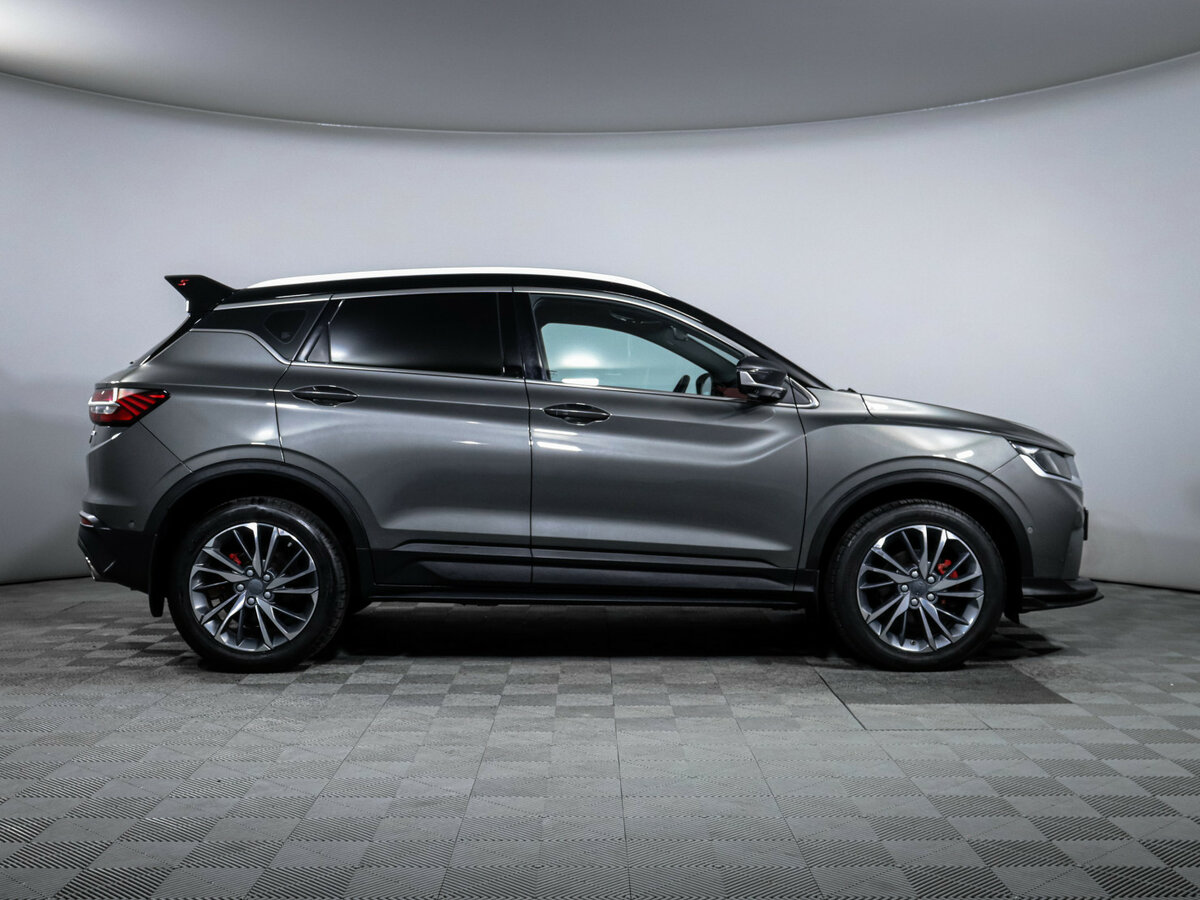 Geely Coolray с пробегом — 2023 год. Фото: #3