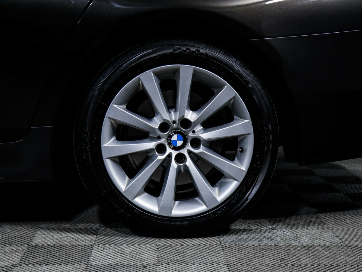 BMW 5 серии с пробегом — 2014 год. Фото: #10