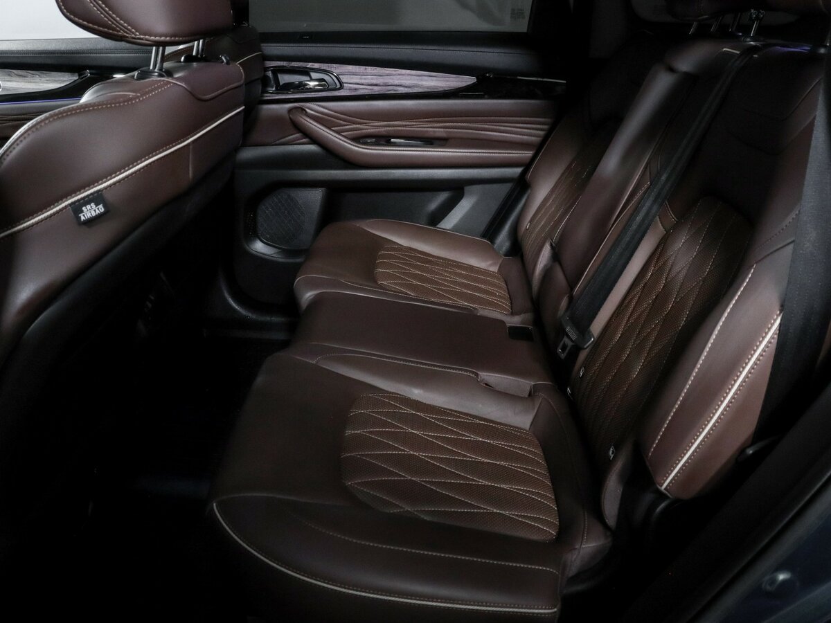 EXEED VX с пробегом — 2022 год. Фото: #9