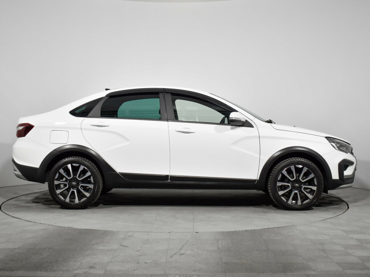 Lada (ВАЗ) Vesta с пробегом — 2023 год. Фото: #3