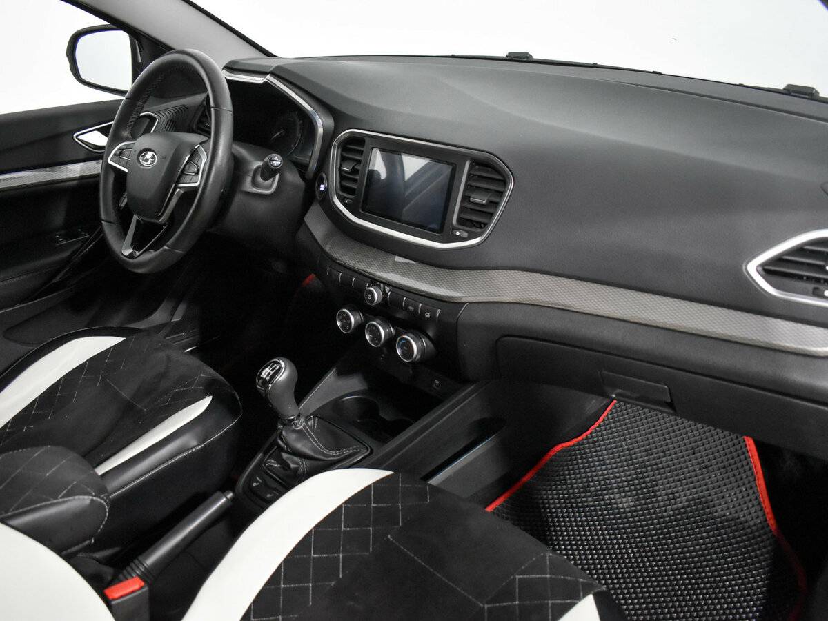 Lada (ВАЗ) Vesta с пробегом — 2023 год. Фото: #11