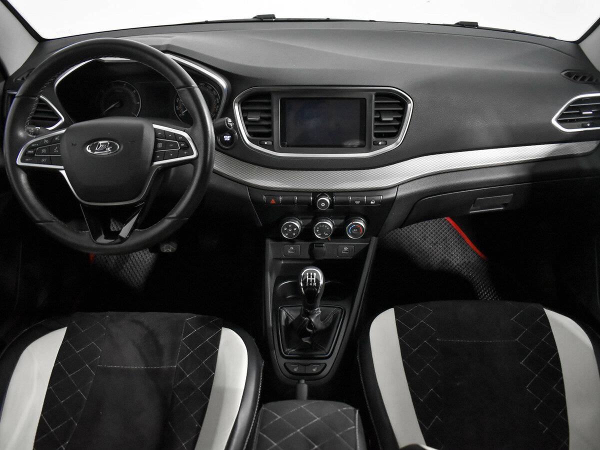 Lada (ВАЗ) Vesta с пробегом — 2023 год. Фото: #13