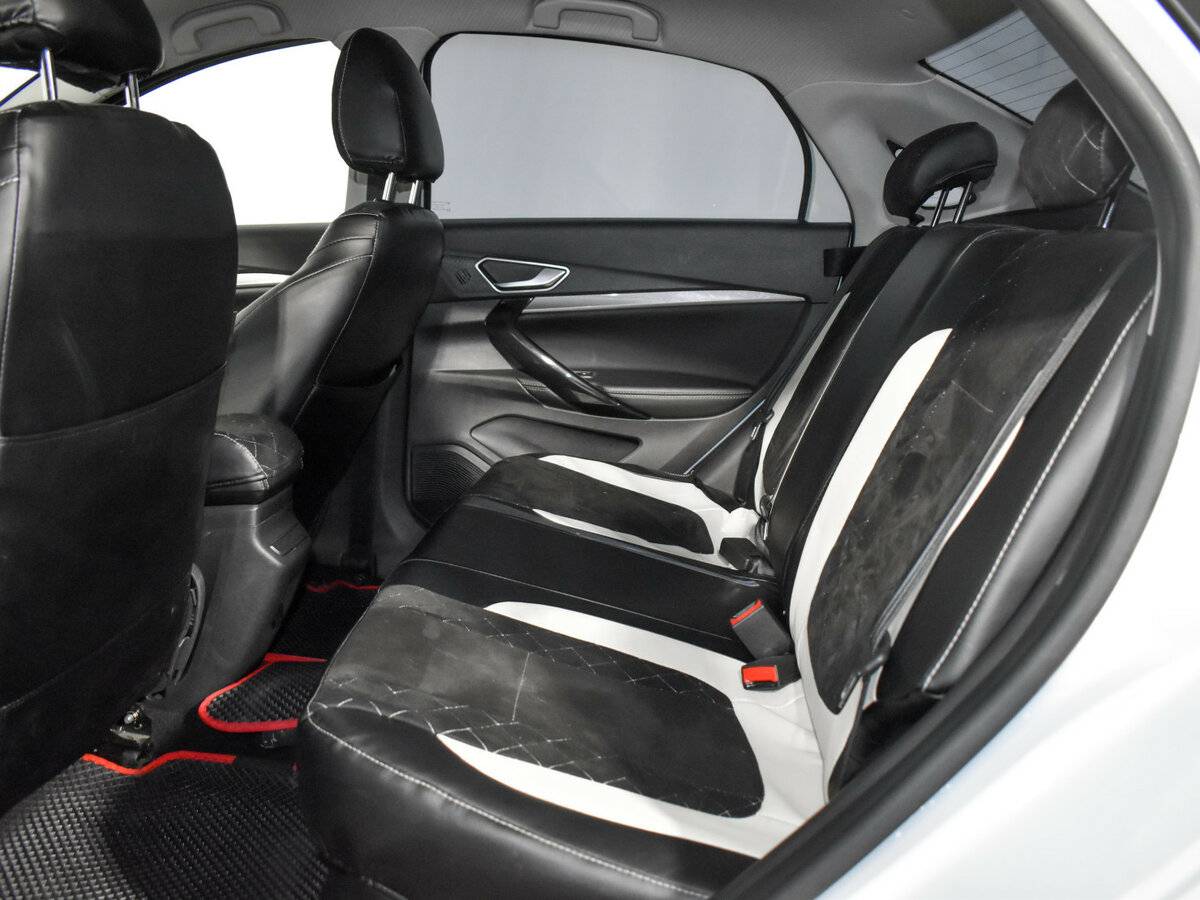 Lada (ВАЗ) Vesta с пробегом — 2023 год. Фото: #14