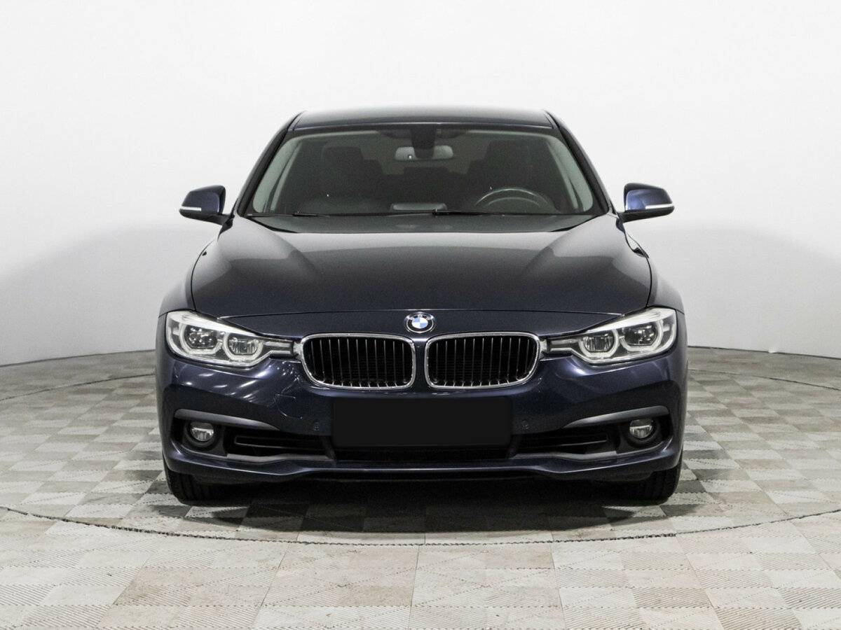 BMW 3 серии с пробегом — 2017 год. Фото: #1