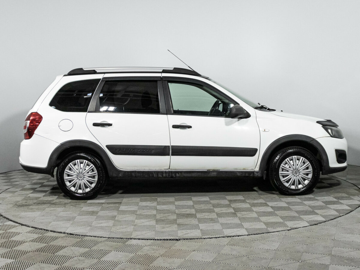 Lada (ВАЗ) Kalina с пробегом — 2016 год. Фото: #3