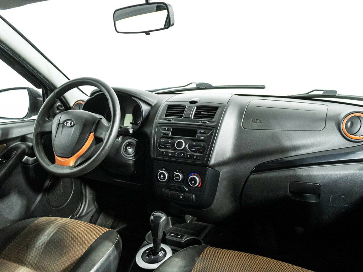 Lada (ВАЗ) Kalina с пробегом — 2016 год. Фото: #8