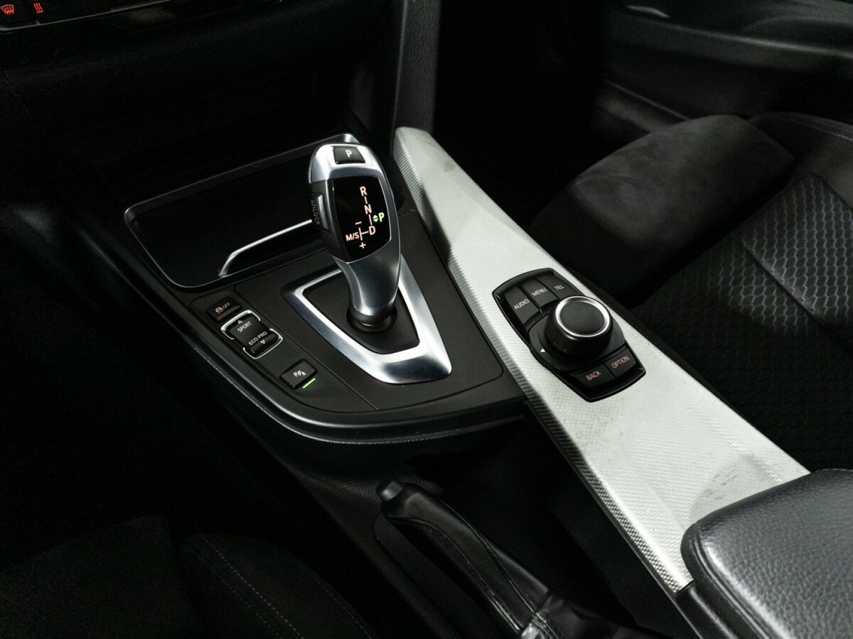 BMW 3 серии с пробегом — 2016 год. Фото: #15