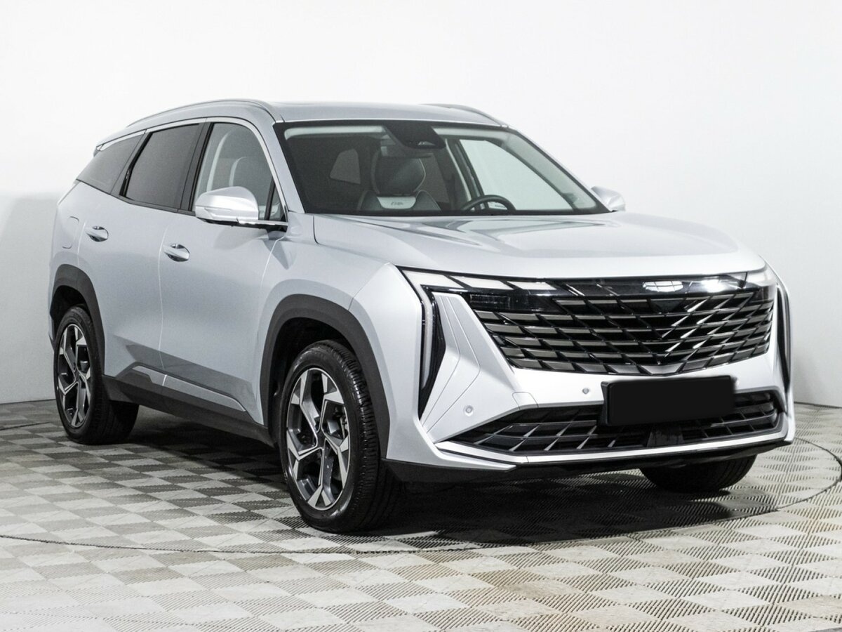 Geely Atlas с пробегом — 2024 год. Фото: #2