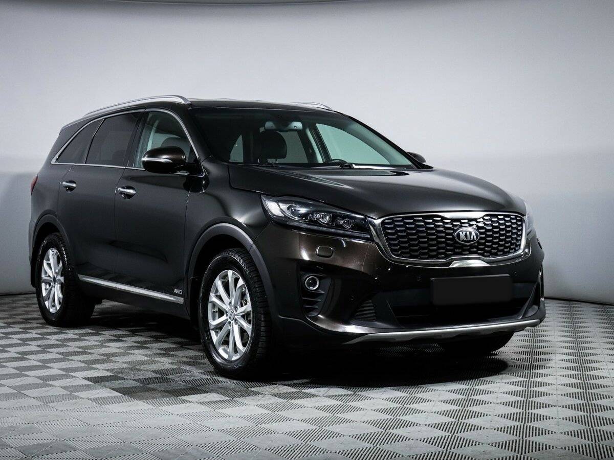 Kia Sorento с пробегом — 2019 год. Фото: #2