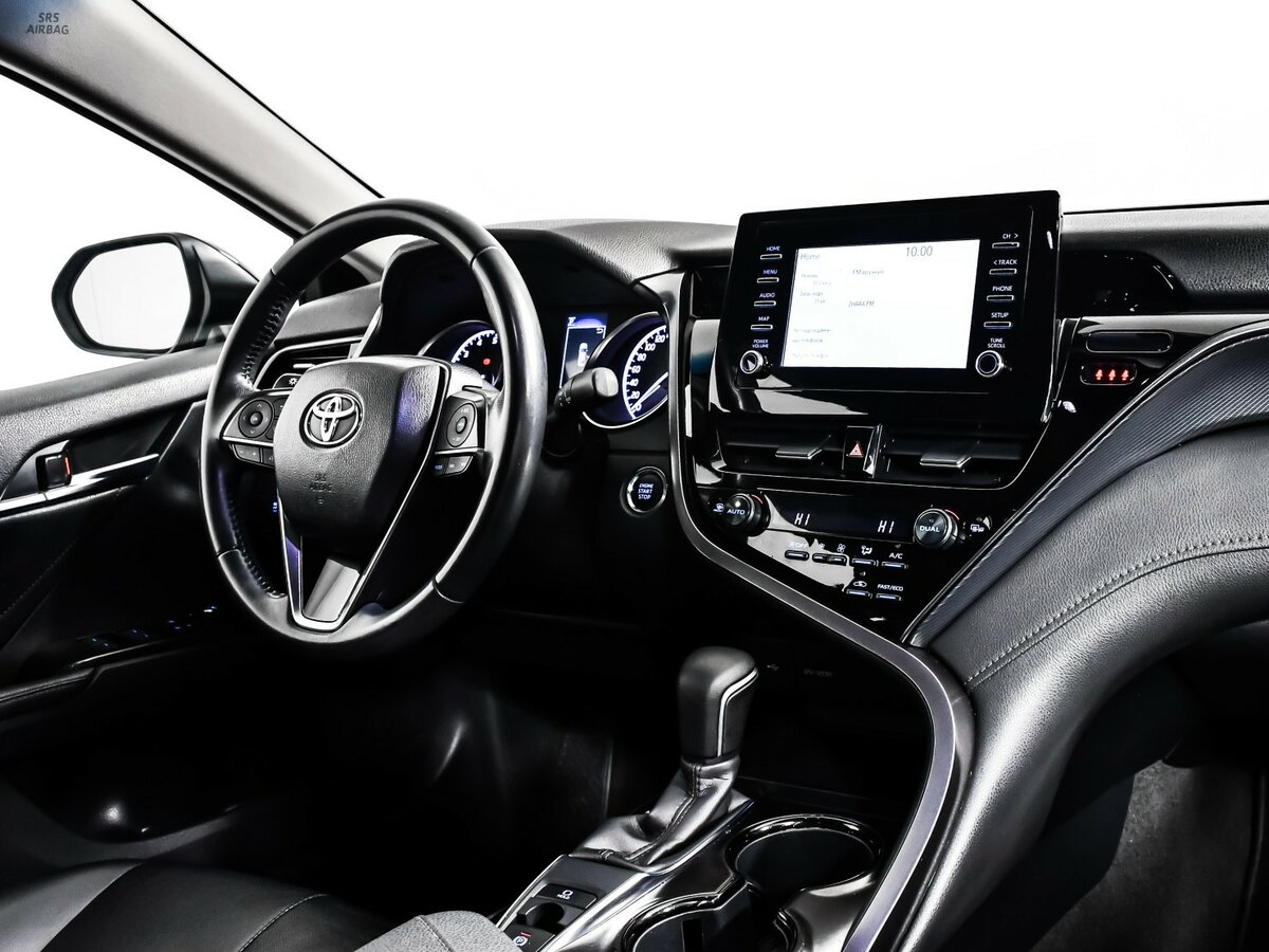 Toyota Camry с пробегом — 2021 год. Фото: #7