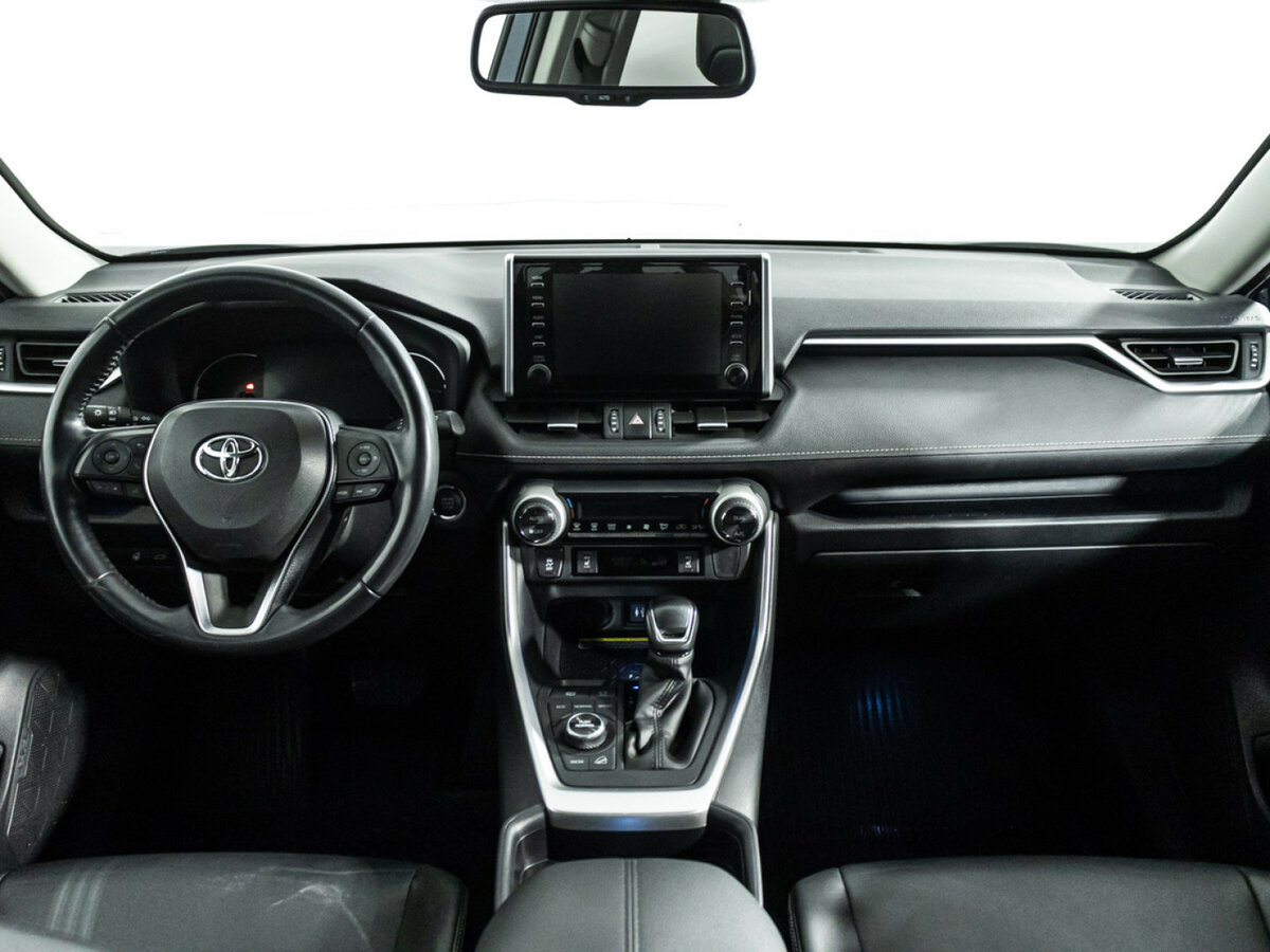 Toyota RAV4 с пробегом — 2019 год. Фото: #12