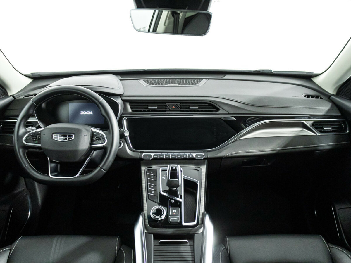 Geely Atlas Pro с пробегом — 2023 год. Фото: #12