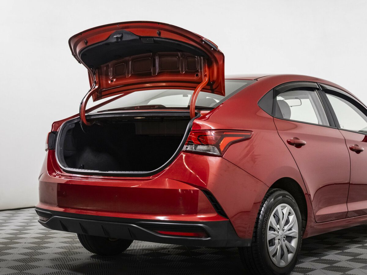 Hyundai Solaris с пробегом — 2020 год. Фото: #17