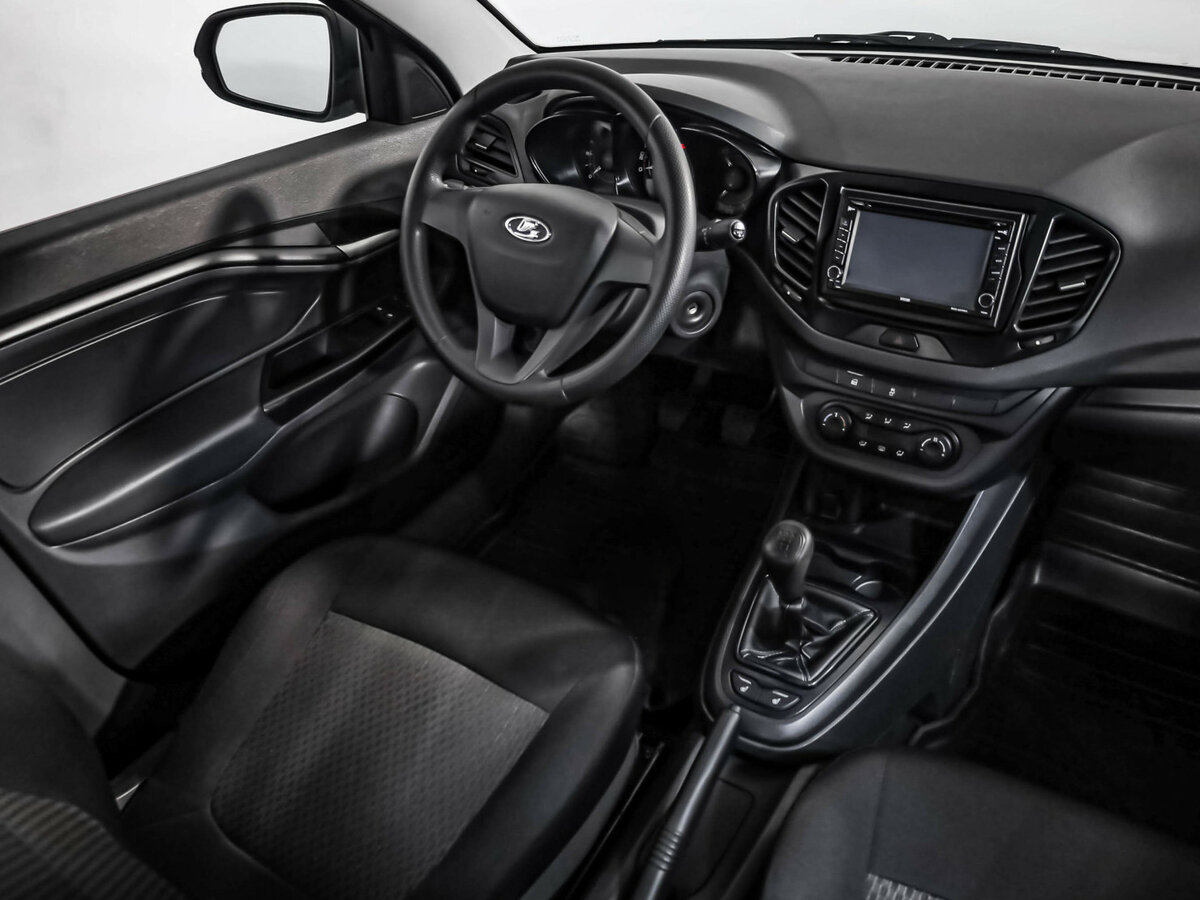 Lada (ВАЗ) Vesta с пробегом — 2018 год. Фото: #6