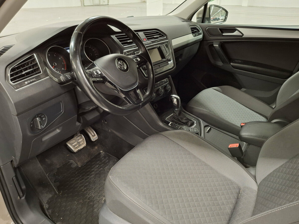 Volkswagen Tiguan с пробегом — 2017 год. Фото: #15