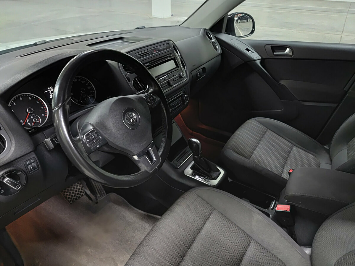 Volkswagen Tiguan с пробегом — 2015 год. Фото: #15