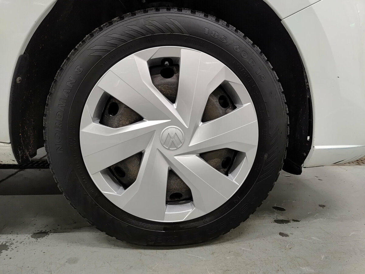 Volkswagen Polo с пробегом — 2021 год. Фото: #17