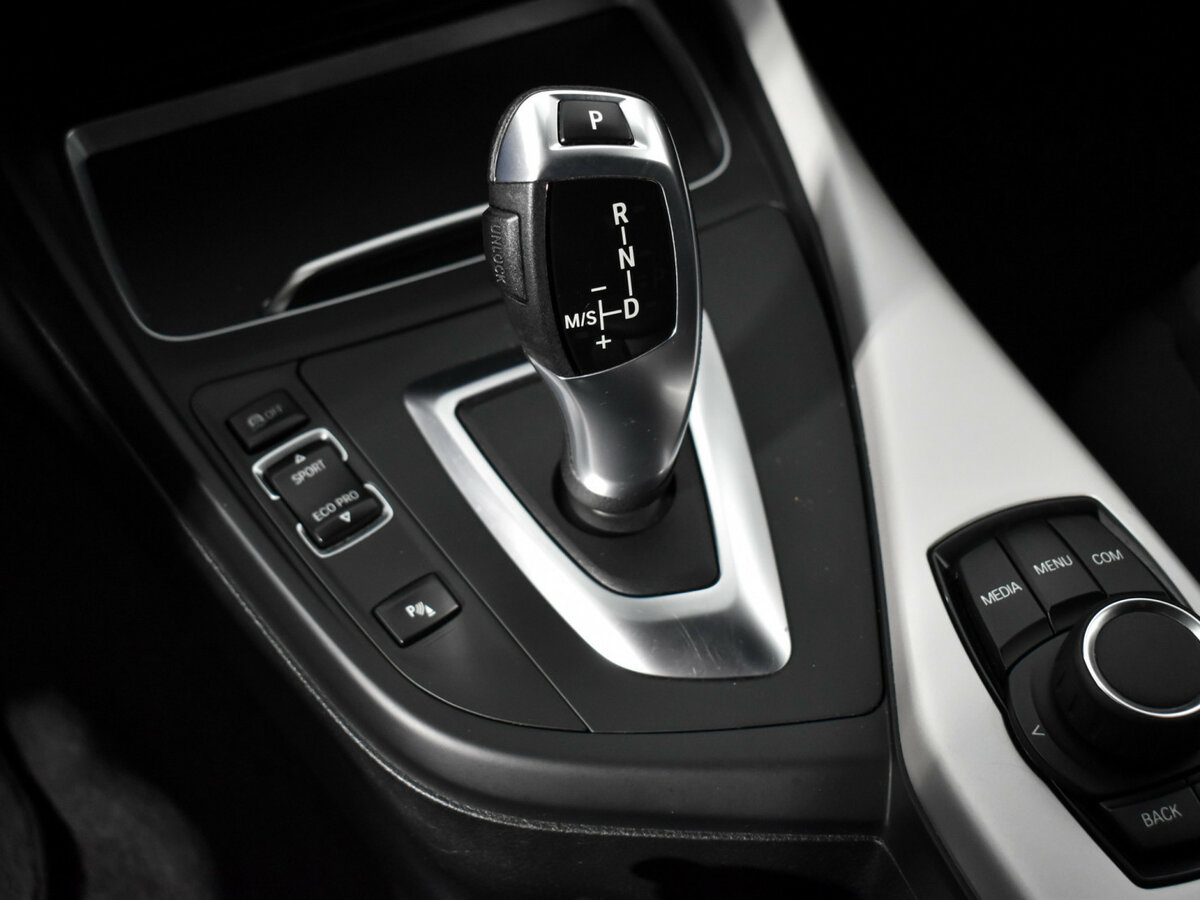 BMW 1 серии с пробегом — 2018 год. Фото: #9