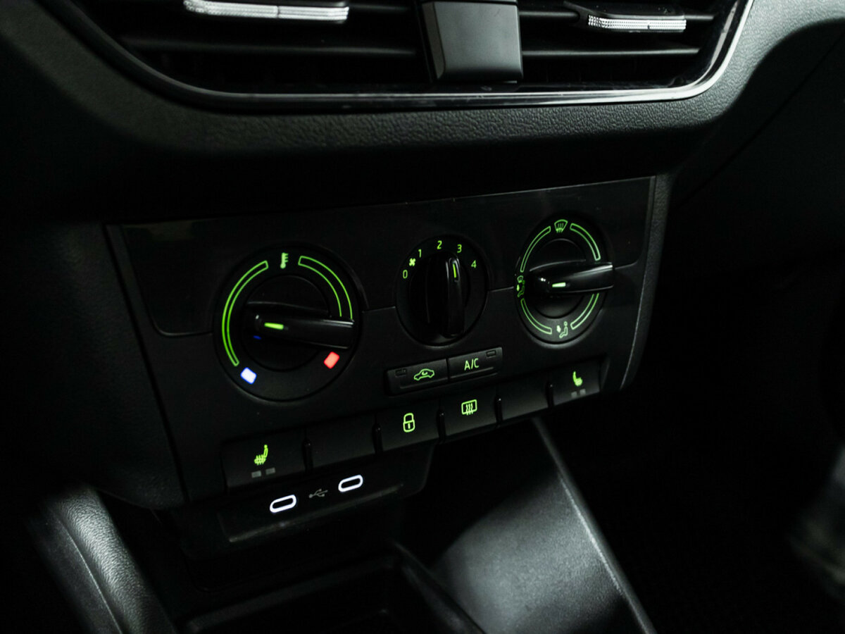 Skoda Rapid с пробегом — 2020 год. Фото: #15