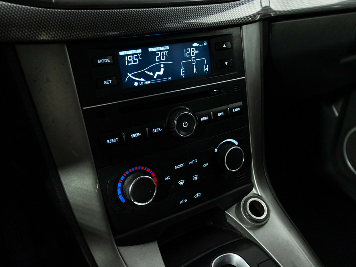 Chevrolet Captiva с пробегом — 2012 год. Фото: #15