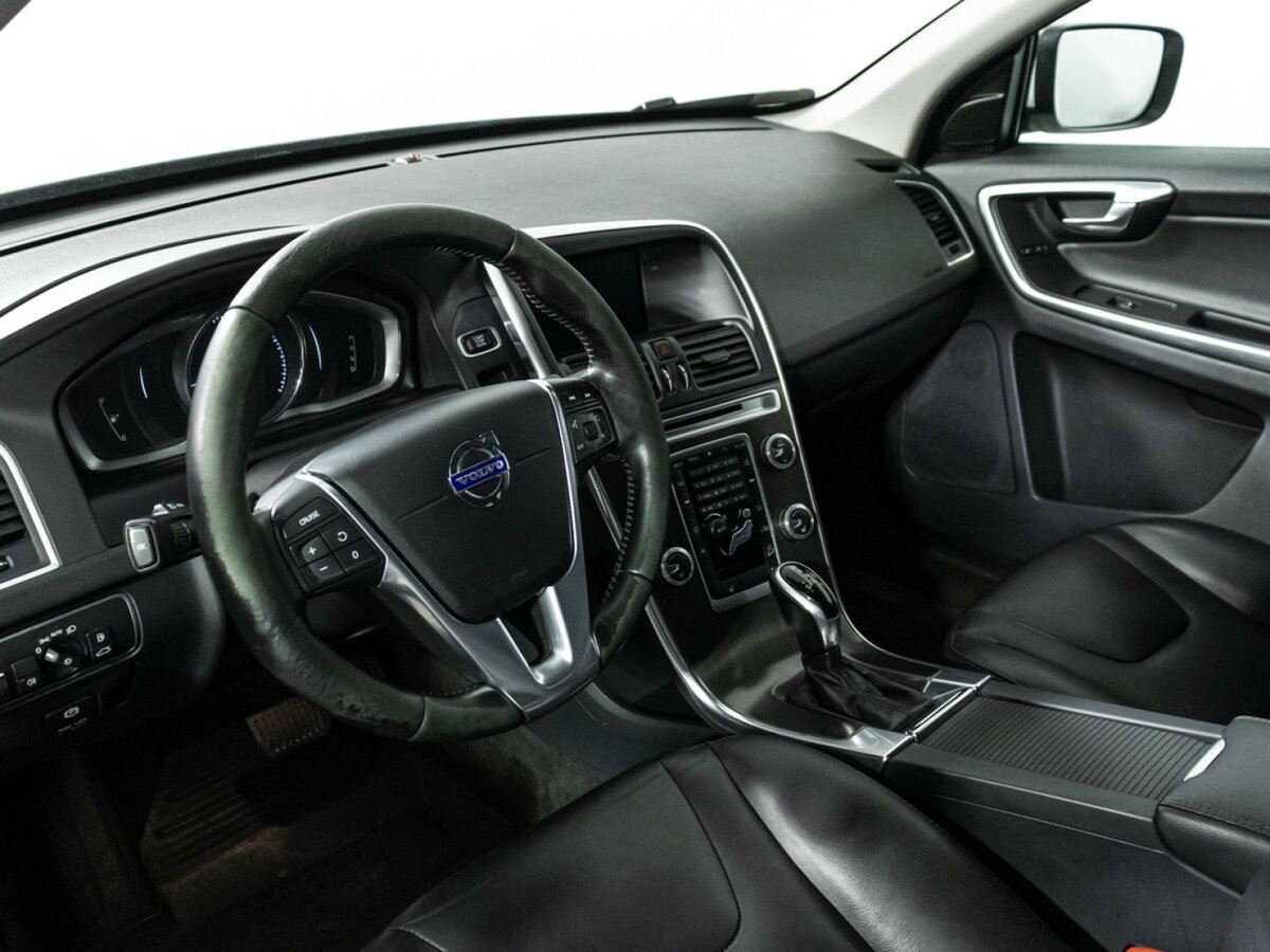 Volvo XC60 с пробегом — 2014 год. Фото: #8