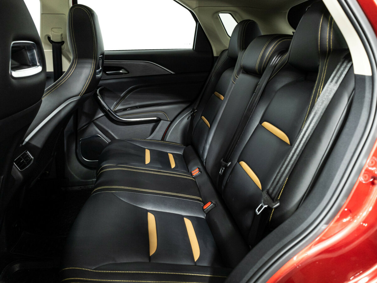 FAW Bestune T77 с пробегом — 2023 год. Фото: #7